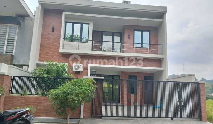 Disewakan Rumah Green Royalle Candi Golf Semi Furnished Bagus 1