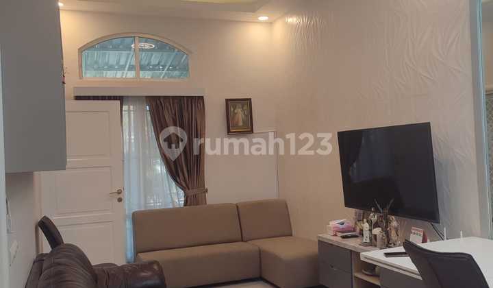 Dijual Rumah Furnished Bagus Cluster Avonia Graha Padma 1