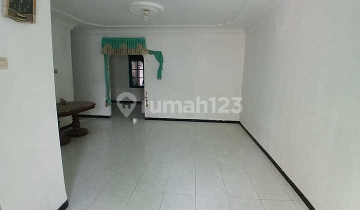 For Rent: Affordable, Move-In Ready Kanfer House