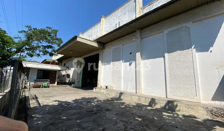For Rent: Cheap and Good Warehouse, Strategic Location in Kic Gatsu. 2