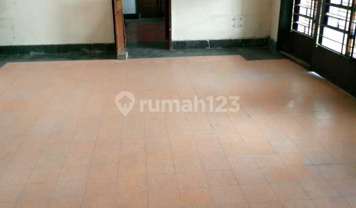 Strategic Business Location at Semarang Protocol Road Strategic Business Location at Semarang Protocol Road