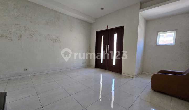 For Rent: Nice 2-Story House Cheap Bukit Sari 1