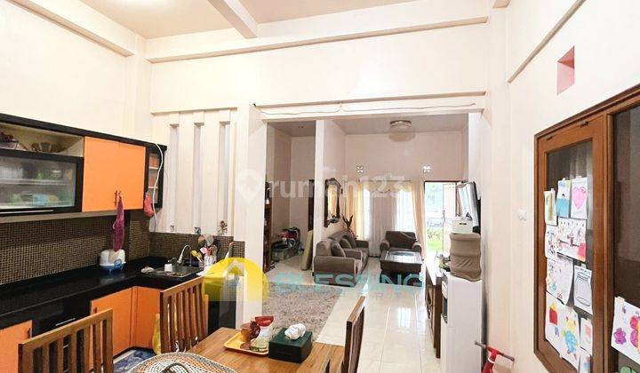 Rumah 2 Lantai Furnished Bagus Di Tembalang 1