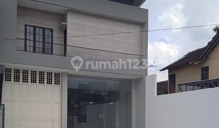 For Rent Bantul Warehouse Container Access