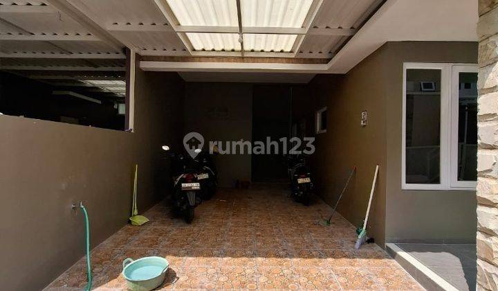 RUMAH 2 LANTAI DEKAT KAMPUS UII  2