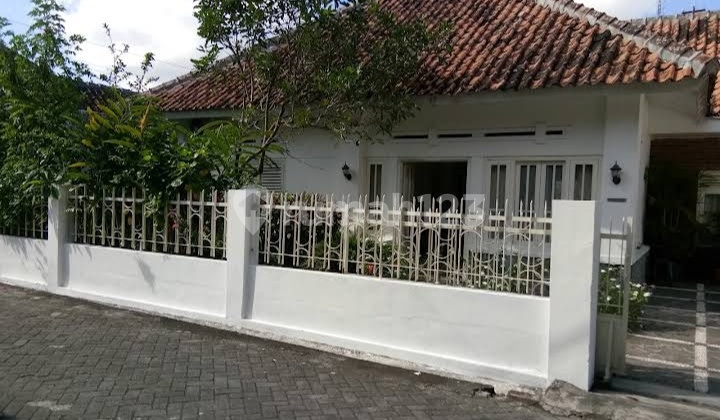 Rumah Tengah Kota Dekat Malioboro Konsep Kolonial 2