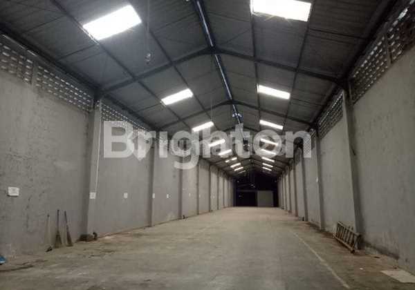 WAREHOUSE BY WEST ROAD WAREHOUSE BY WEST ROAD