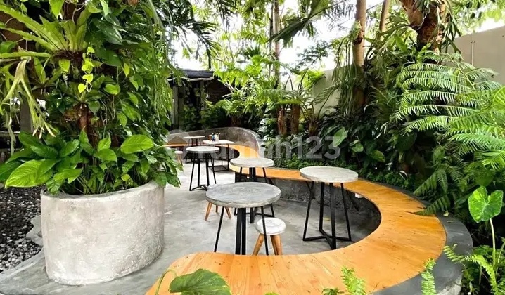 For Rent: Commercial Space Former Cafe Near Tengkleng Gajah