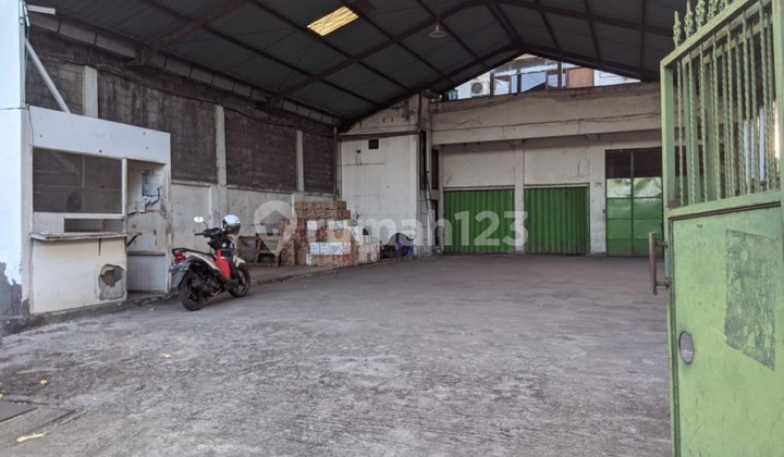 (D13) GUDANG STRATEGIS JALAN UTAMA 2