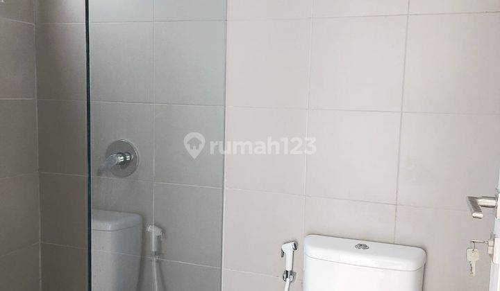 (G100) RUMAH ONE GATE 2 LANTAI DEKAT TOL 5