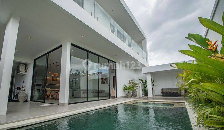 (G59) BRAND NEW HIGH QUALITY 3 BEDROOMS MODERN MINIMALIS VILLA WITH RICE FIELD VIEW 1