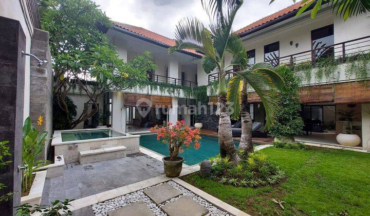 (Bf) NEW RENOVATED 4 BEDRPOMS VILLA IN SEMINYAK 1