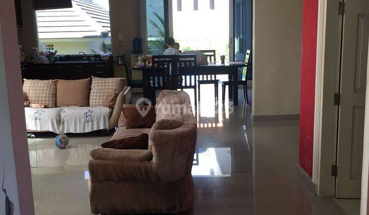 (H71) RUMAH SEMI VILLA DITENGAH KOTA Bagus 1