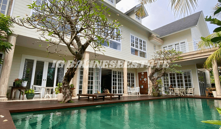 (H76) AMERICAN CLASIC VILLA FOR SALE IN KEROBOKAN 1