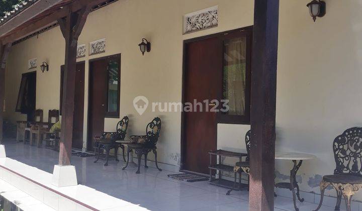 (H87) FOR SALE BOARDING HOUSE BUILDING IN THE CENTER OF BANGLI CITY on Jalan Nusantara 2