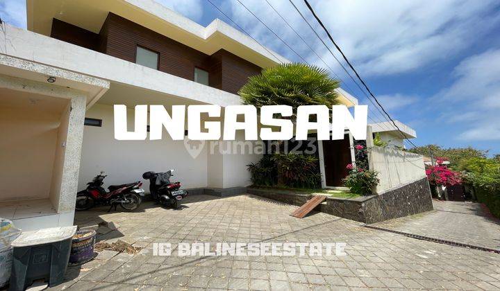 (G8) MODERN VILLA DENGAN 3 KAMAR TIDUR FULL FURNISHED DI UNGASAN 1