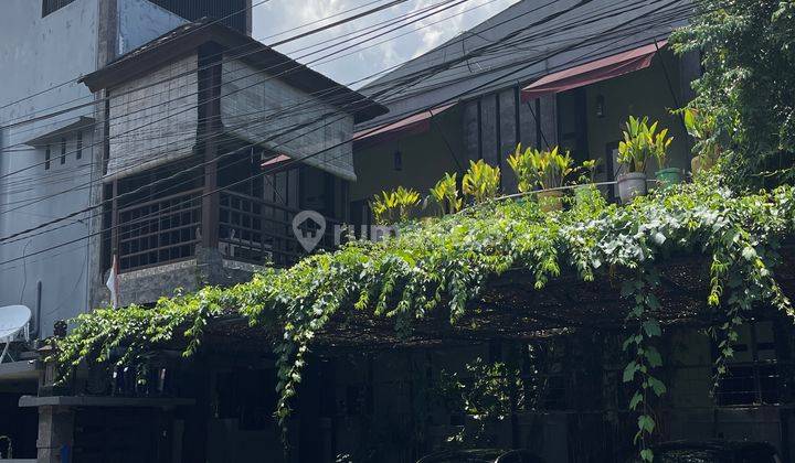 (I85) ELITE COST HOUSE IN THE CENTER OF KOTA DENPASAR 1