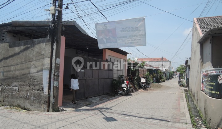 1105 Auction Warehouse Medokan Ayu Freehold Title Rungkut Surabaya