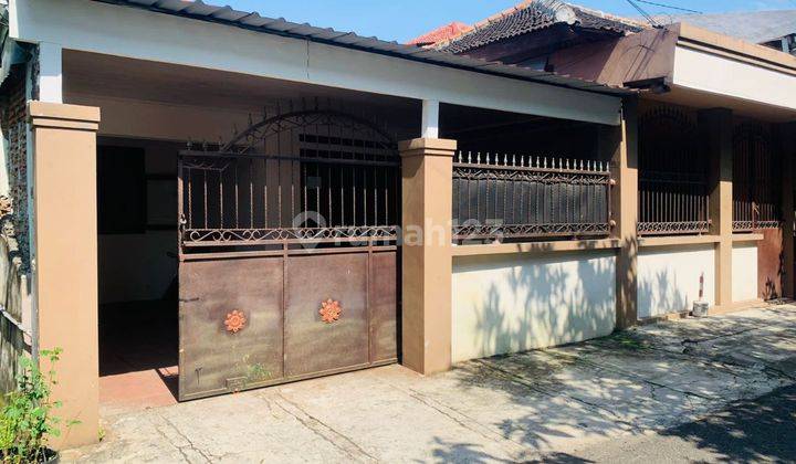 Rumah Strategis Dekat Stadion Manahan .Kerten Laweyan Solo  1