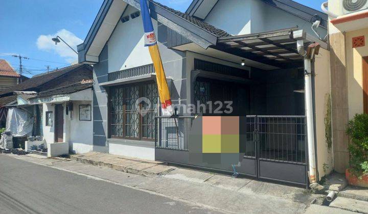 Rumah Strategis Bagus Terawat.  Dekat Fave Hotel Manahan Solo  1