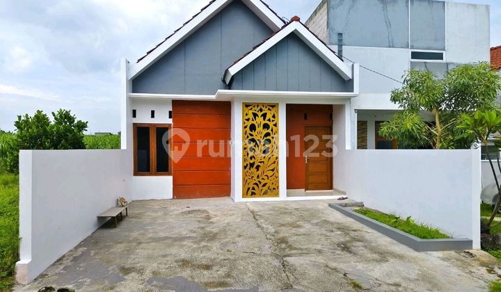 Rumah Baru Bagus Murah Dekat ke Bandara Solo