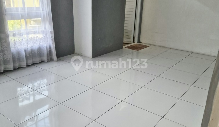 Rumah Bagus Perumahan Fajarindah Colomadu 2