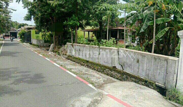 Large Yard Land Near Solo Toll Gate Large Yard Land Near Solo Toll Gate