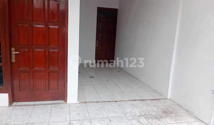 Nice House Near Manahan Stadium Solo