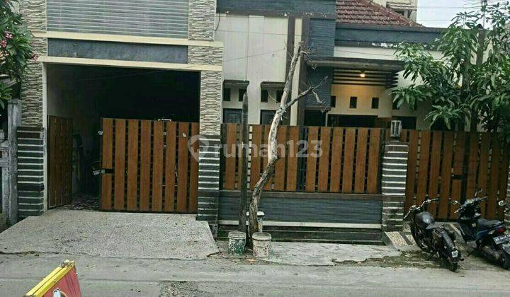 Rumah Bagus Dekat Pintu Tol Solo Klodran 