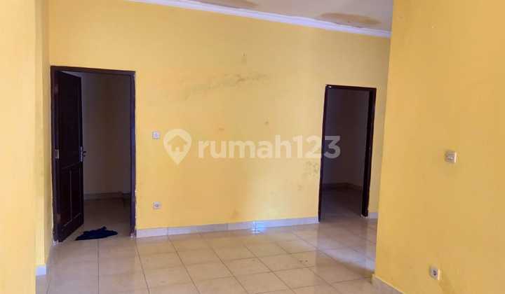 Well-Maintained House Near Klodran Solo Toll Road