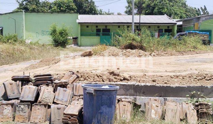 TANAH SUDAH URUK SIAP BANGUN DEPAN GRAHA KOTA 2