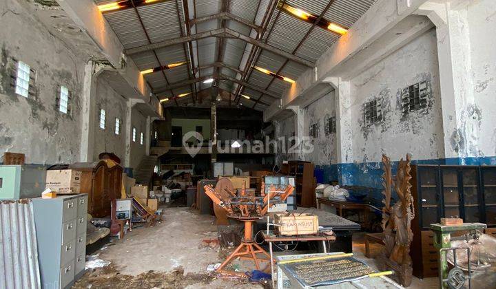 Dijual Bangunan Bekas Toko Oleh Oleh di Lokasi Yang Strategis  10