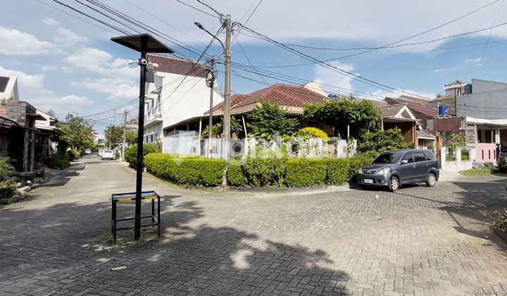 di cepat ,rumah cantik ,siap huni area pamulang