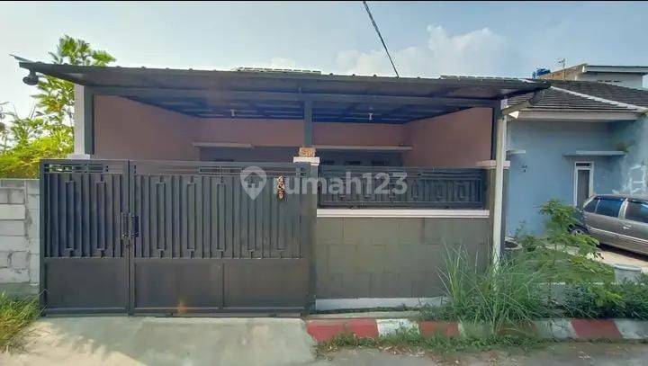 Langkah Rumah Modern Minimalis Cihampelas Bandung Barat 1