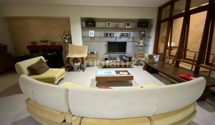 Very Nice 3-Story House in Istana Regency, Bandung