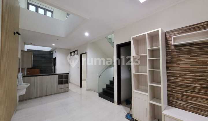 Minimalist Design House in Beautiful Batununggal 2