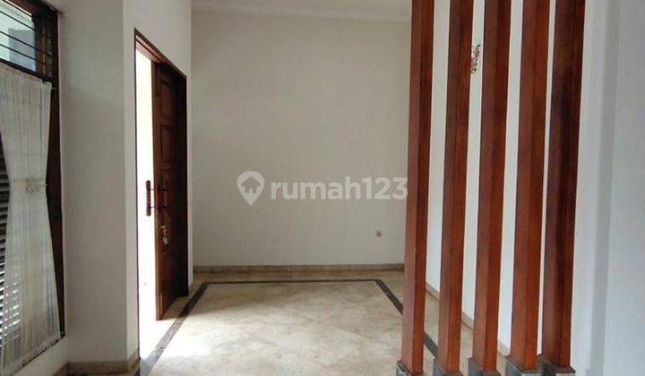 Rumah Semi Furnished di Setra Indah, Bandung 2