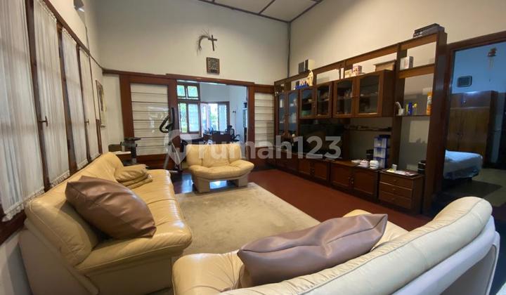 Rumah Bagus di Sayap Riau, Bandung