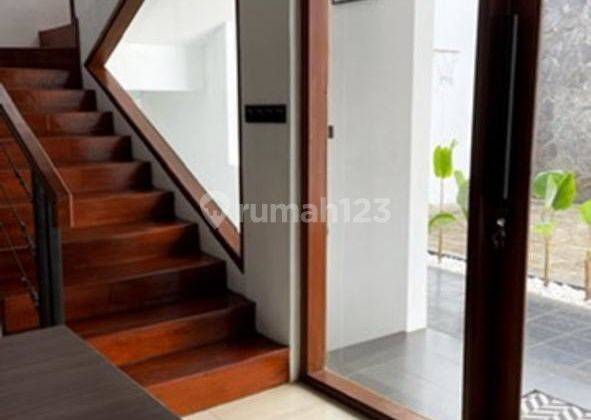 Turun Harga! Rumah Bagus Setra Duta, Bandung 2