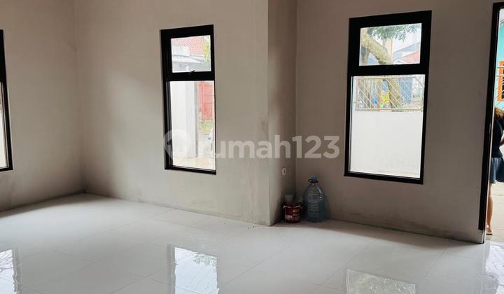 Taman Kopo Indah 1 House 2