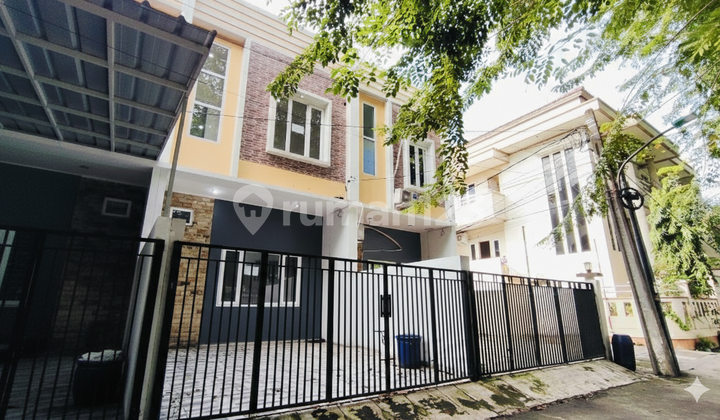 Rumah 2 Lantai Semi Furnish Siap Dihuni di Jalan Orange, Kelapa Gading