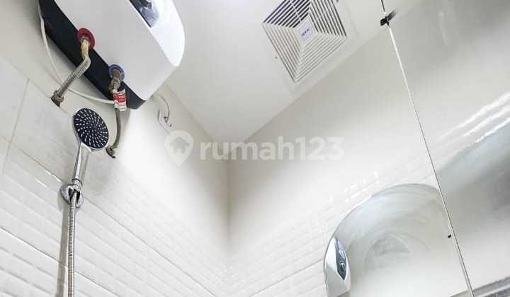 Tanjung Duren Boarding House, 3 Floors, 18 Rooms, ROI 8-10% 2