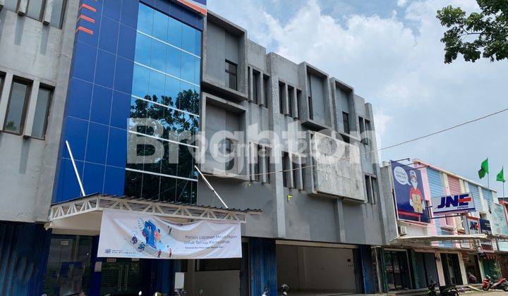 RUKO ROYAL PORIS PLAWAD TANGERANG BANGUNAN 3 LANTAI FULL ADA 3 UNIT