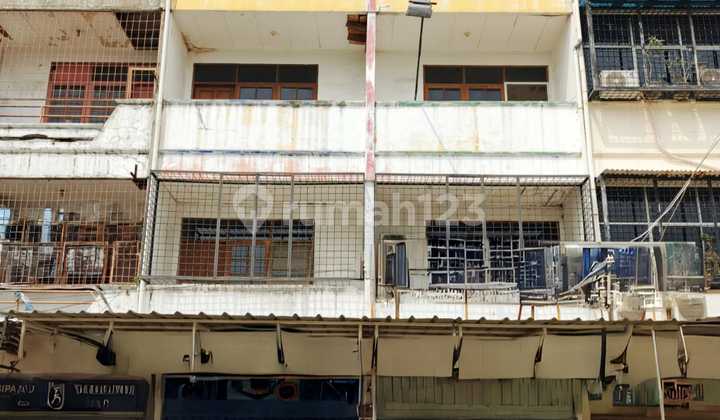 Ruko Gandeng Strategis di Duri Kosambi, Cengkareng