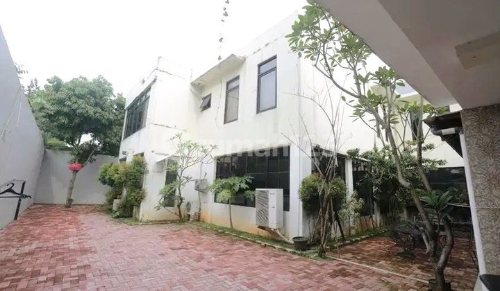 Rumah Asri dan Kantor 2,5 Lantai di Jagakarsa, Jakarta Selatan 2