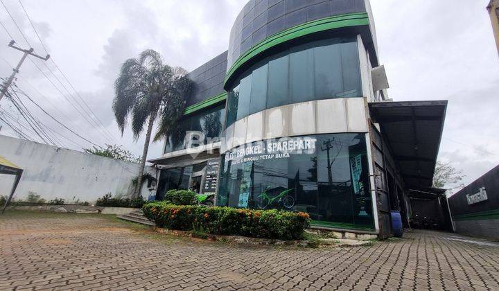 GEDUNG SHOWROOM MOTOR 2 LANTAI SIAP DIPAKAI DI JALAN RAYA CIKUPA 1