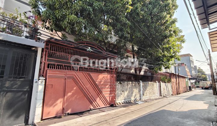 Rumah Jelambar - Jakarta Barat