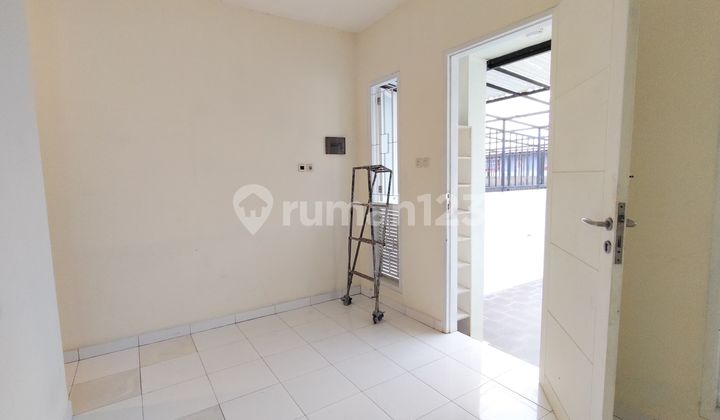 Rumah Duri Kepa 1 Lantai 2 Kamar Tidur, Jakarta Barat. 2