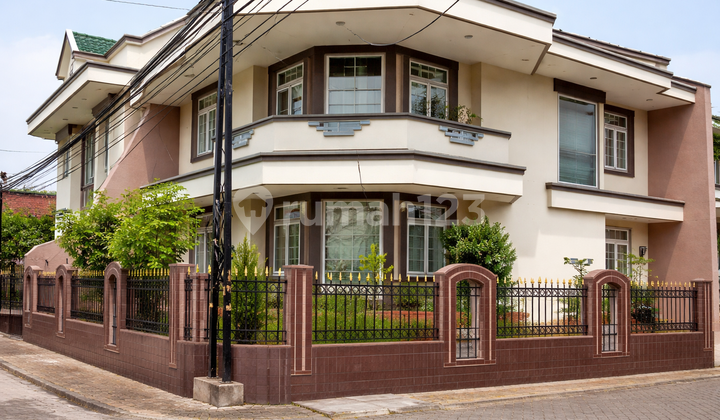 Rumah Huk 2 Lantai Full Furnish di Citra Garden 2 Jakarta Barat