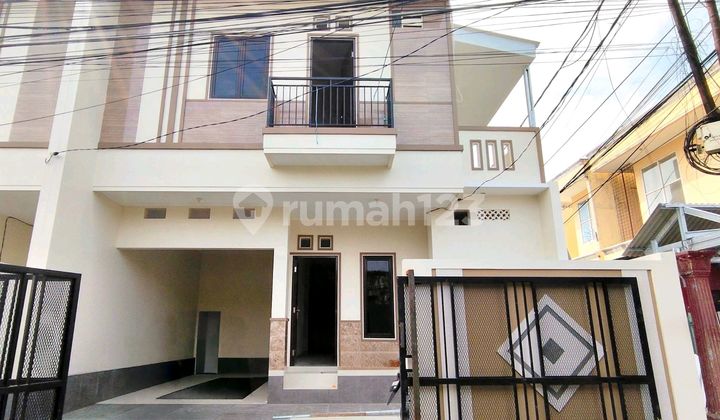 Rumah Baru 2.5 Lantai Huk dan Bebas Banjir Duri Kepa, Jakarta Barat